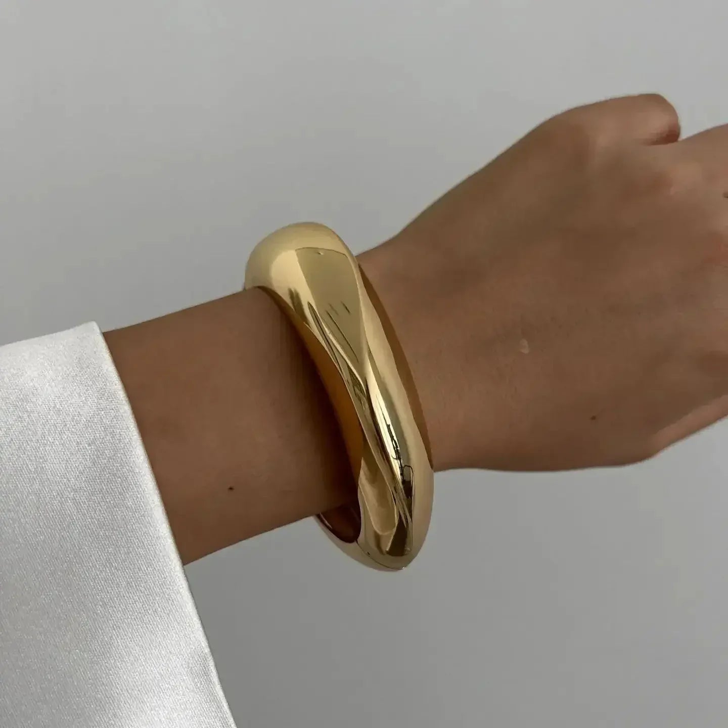 Vintage Geometric Metal Cuff Bangle - Lumière