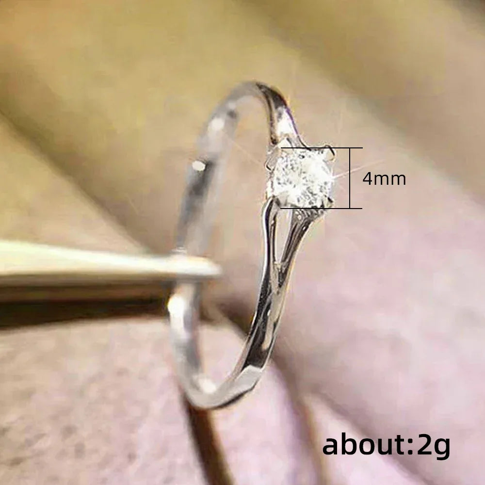 Minimalist Cubic Zirconia Wedding Ring - Lumière
